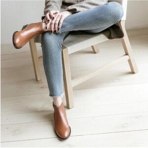 Jenni Kayne Chelsea Boots in Saddle Size 39